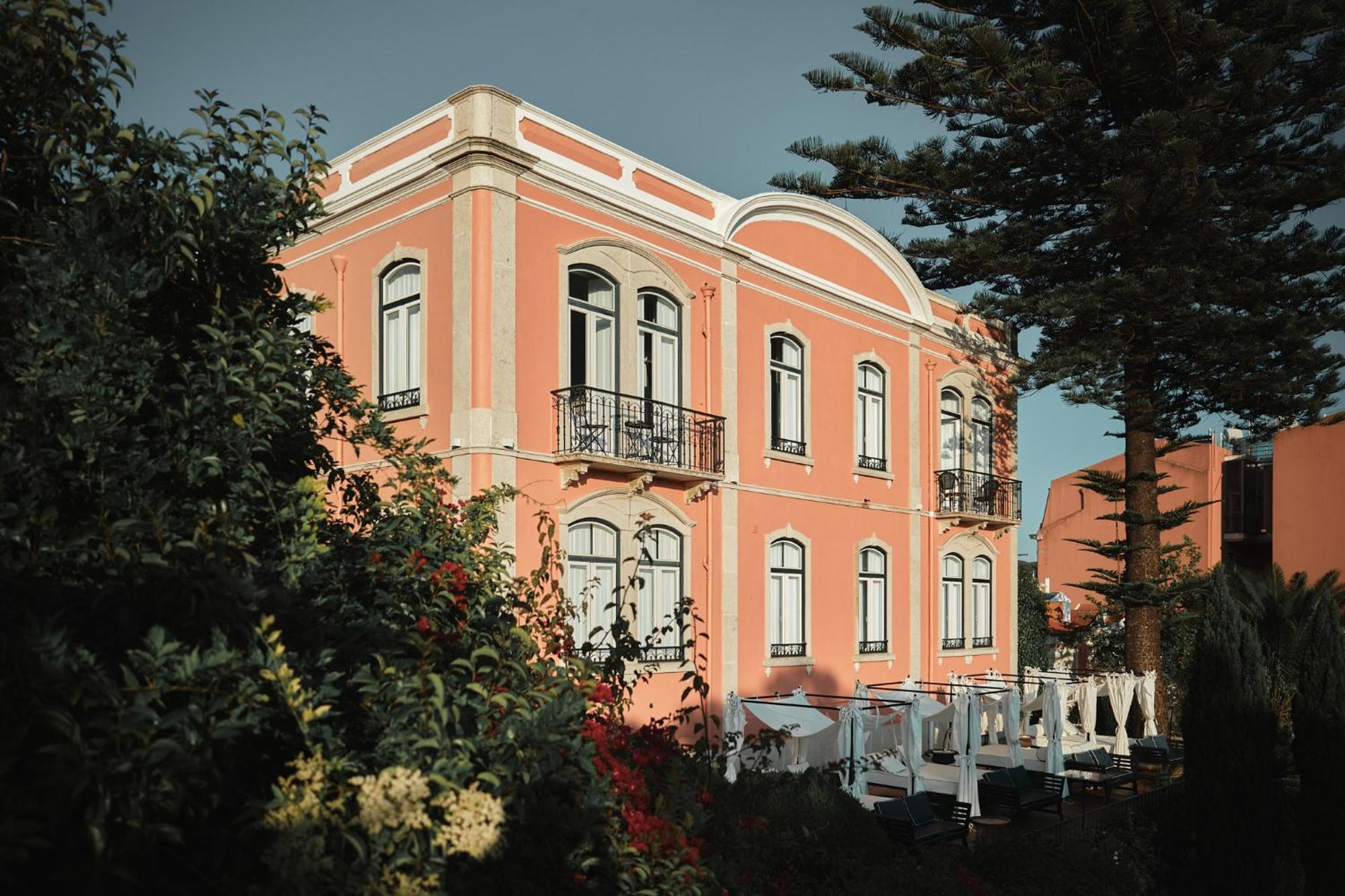 Torel Palace Lisboa Kültér fotó The house of the late King Zog I of the Albanians